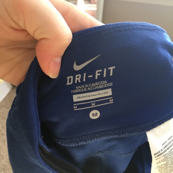 NIKE LEGGINGS CAPRIS LIKE NEW CONDITION - Picture 6 of 8